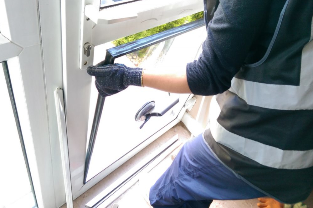 Double Glazing Repairs, Local Glazier in Borehamwood, Elstree, Well End, WD6